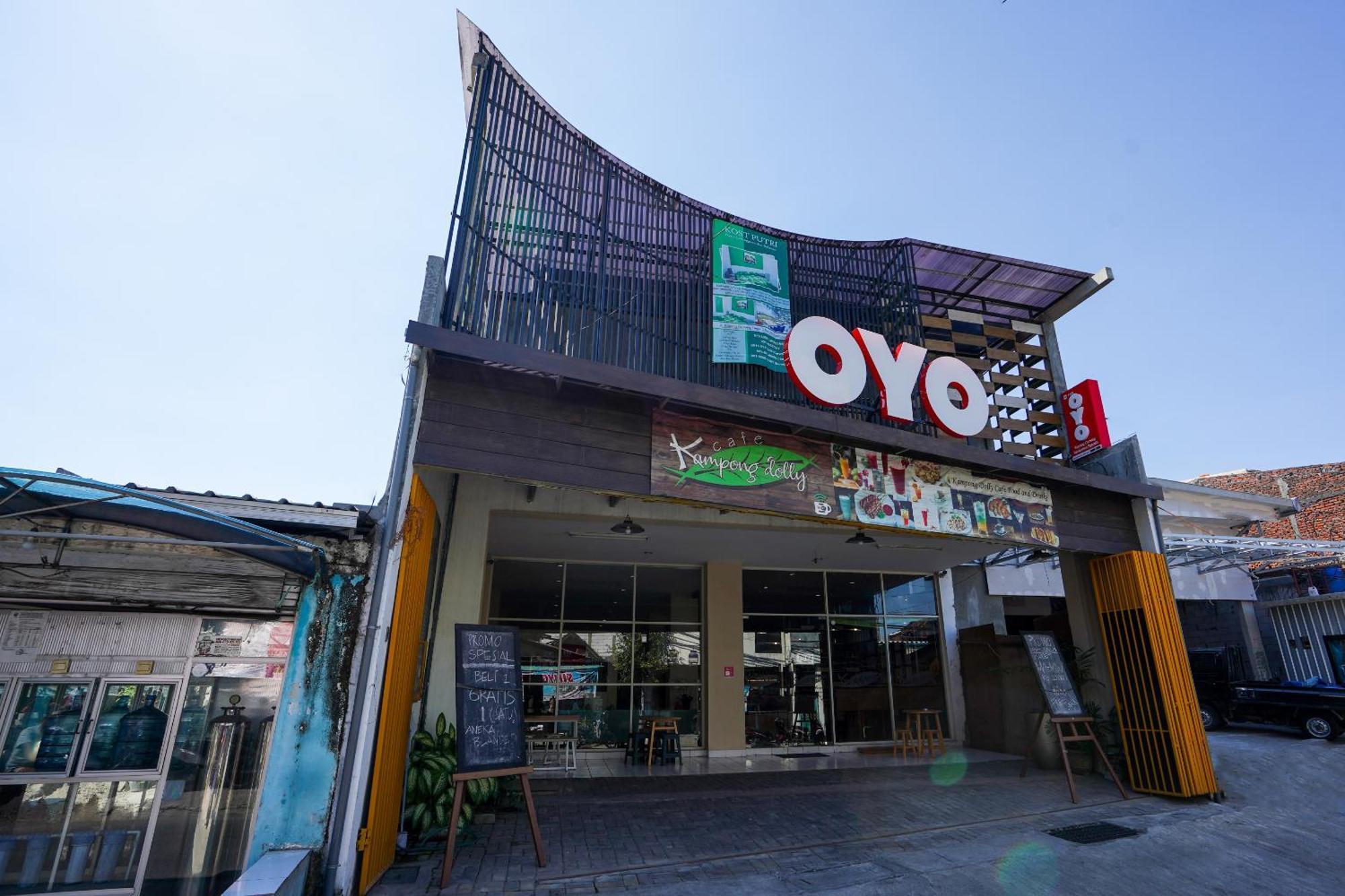 Hotel O Surabaya Near Surabaya Town Square Formerly Kupang Gunung Residence Kültér fotó