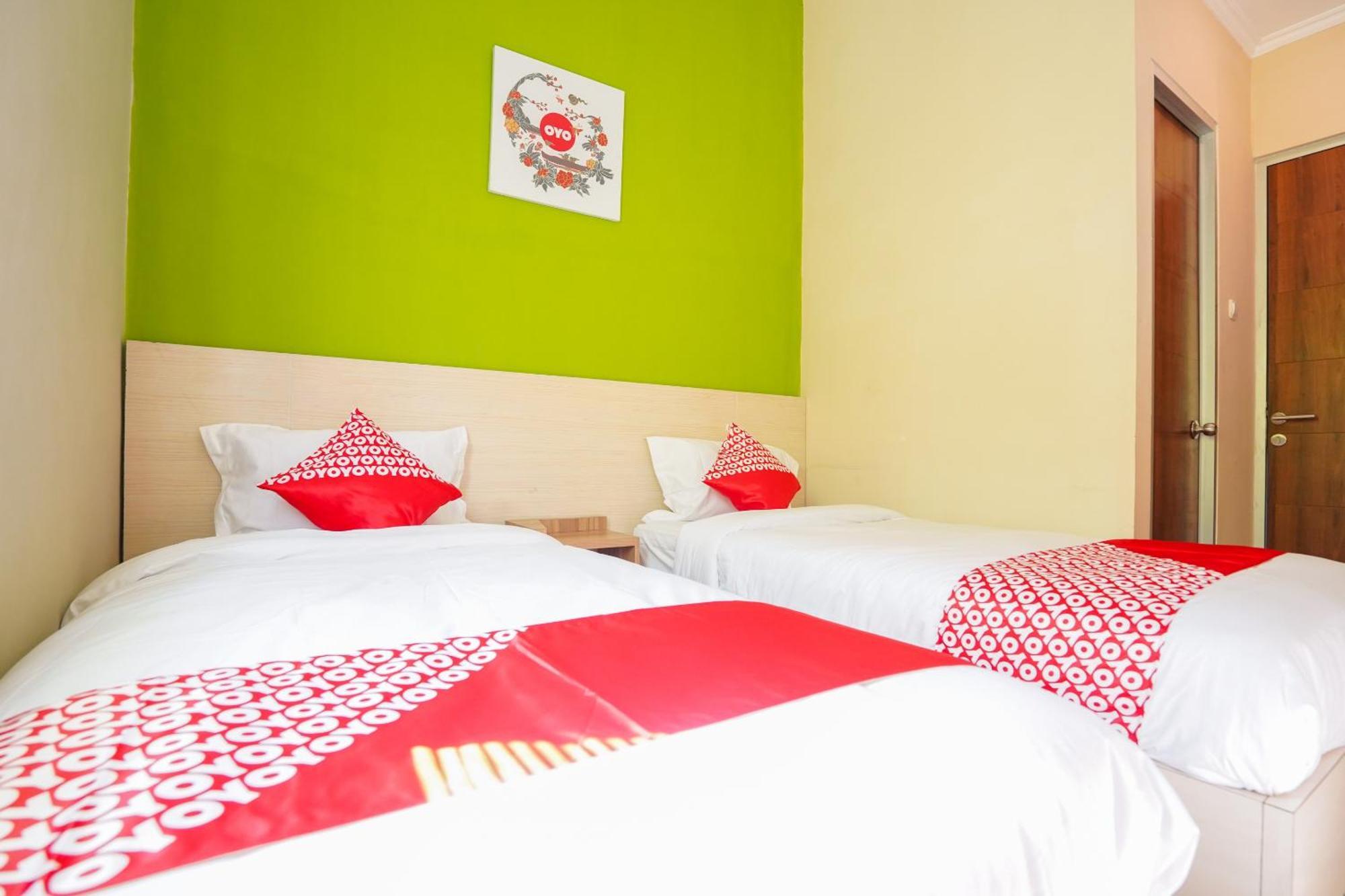 Hotel O Surabaya Near Surabaya Town Square Formerly Kupang Gunung Residence Kültér fotó